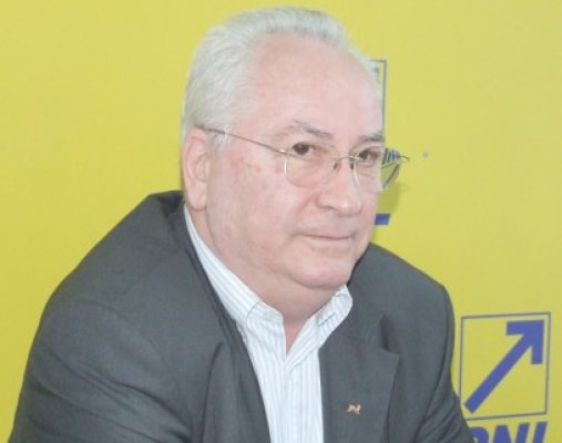 Parlamentarii opoziţiei au intrat în 